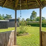 3 Bedroom Awesome In Vaeggerlose Дом отдыха *