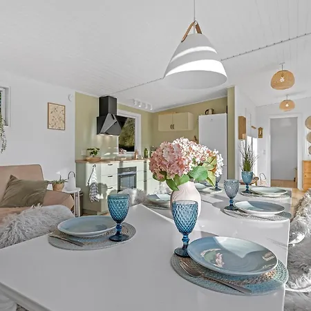 Дом отдыха 3 Bedroom Awesome In Vaeggerlose *