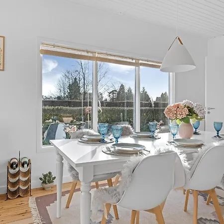 3 Bedroom Awesome In Vaeggerlose