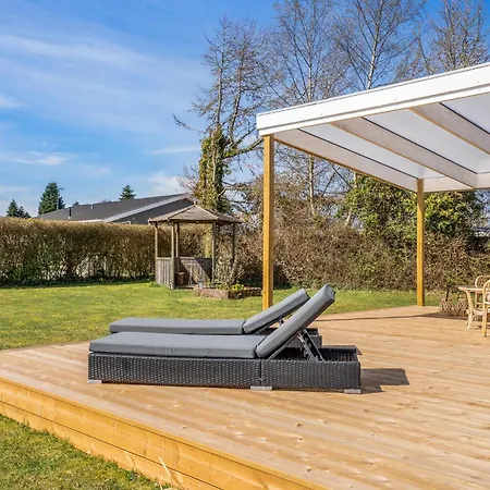 3 Bedroom Awesome In Vaeggerlose *